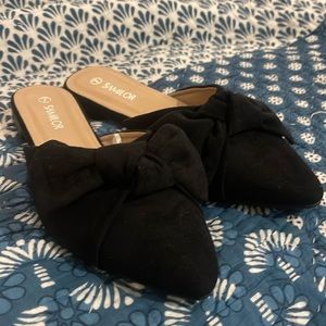 Black Samilor flats size 7 ~ NEVER WORN!